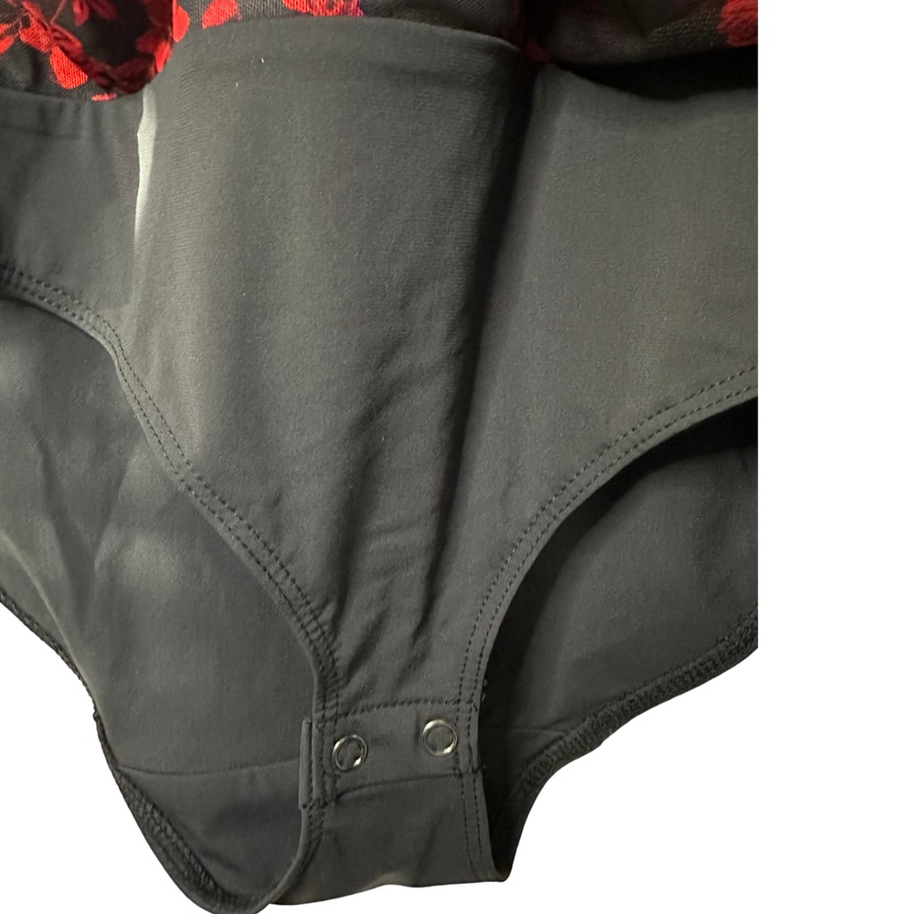 Women's Tahari Black Red Floral Mesh Long Sleeve Bodysuit S - Picture 5 of 6